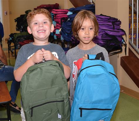 All Prairie Lake Elementary receive backpacks | West Orange Times ...