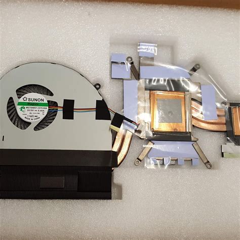 Alienware R17 M3 Replacing the Fan 的图像结果