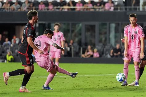 Lionel Messi has two goals, assist to lead Inter Miami to 3-2 victory ...