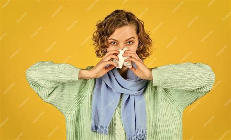 Premium Photo | Influenza infection sinusitis treatment sinusitis ...