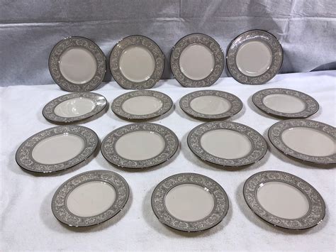 Lot - Lot of Franciscan Masterpiece China Smaller Plates