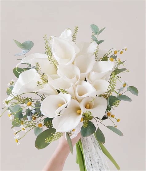 Cow Lily Bouquet