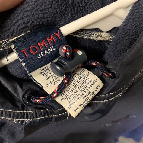 Tommy Hilfiger Men's Navy Hoodie | Depop