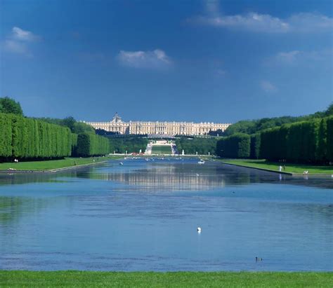Versailles: the Grandest Palace of Them All – 5-Minute History