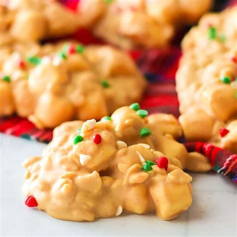 35 No-Bake Christmas Cookies & Treats - Insanely Good