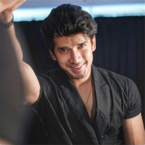 Anupamaa: Paras Kalnawat FINALLY breaks silence on his contract being ...