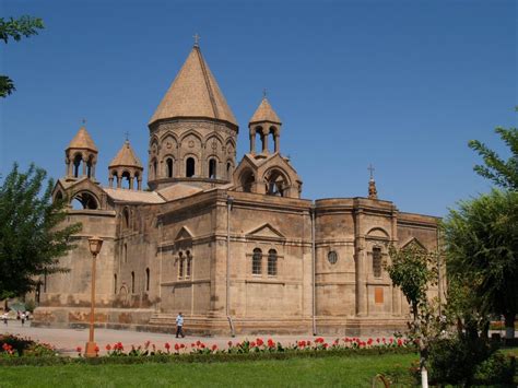 Armenian Religion | iArmenia: Armenian History, Holidays, Sights, Events