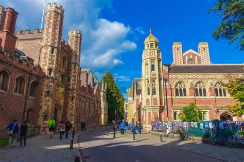2021年度世界大学排名三大榜单全部出炉！哪些英国大学是世界名校？|大学|榜单|罗素_新浪新闻