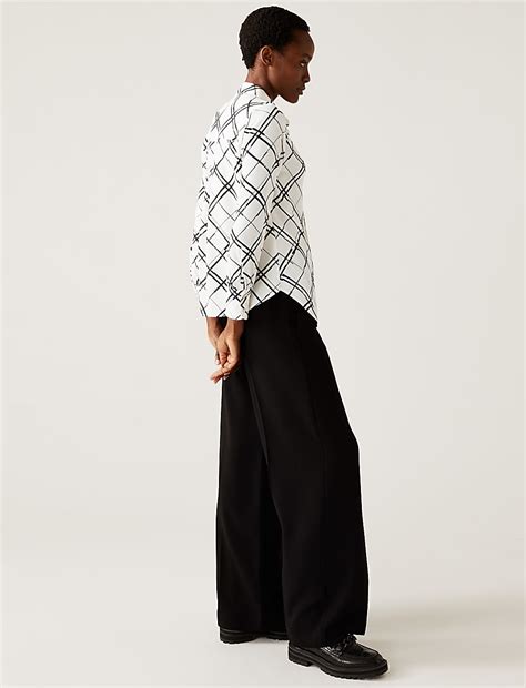 Printed Collared Long Sleeve Shirt
