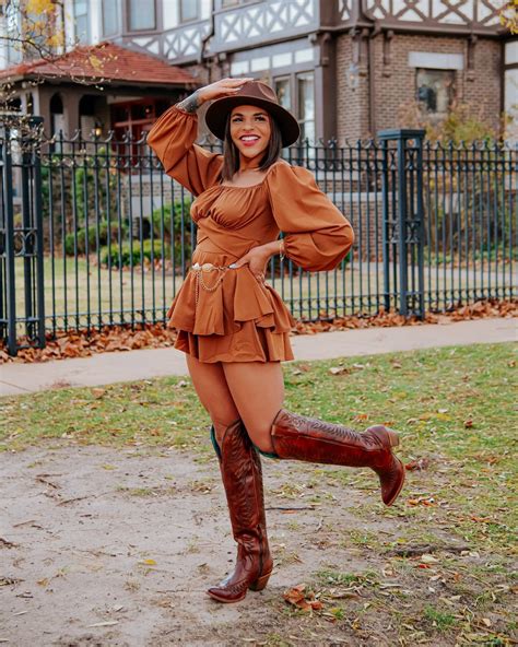 Amber Walker | A grace-filled bloom 🌻 @hypsyjophotography | Instagram