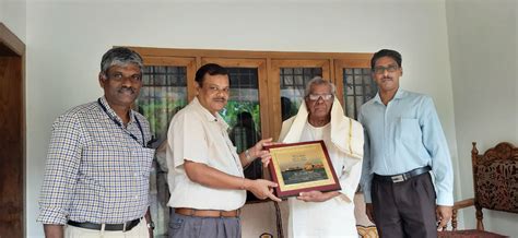 Freedom fighters in Ernakulam honoured by Cochin Port Authority (Azadi ...