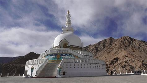Spiritual splendor: A guide to the must-visit Monasteries in Leh - Ladakh
