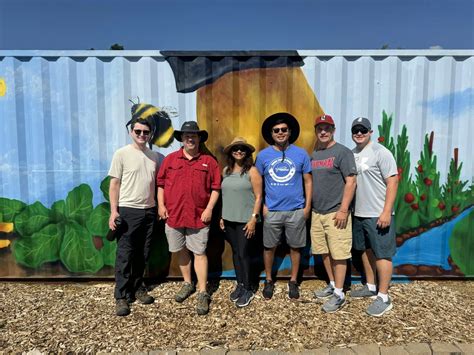 Working at Mohawk Global Logistics | Great Place To Work®