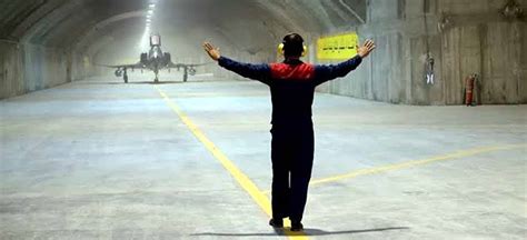 ईरान के सीक्रेट अंडरग्राउंड बंकर... यहां रखे जाते हैं फाइटर जेट ...