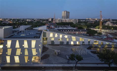 STEVEN HOLL ARCHITECTS - Glassell School of Art, Museum of Fine Arts ...