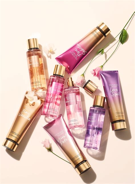 Victoria's Secret Victorias Secret Velvet Petals Shimmer Fragrance ...