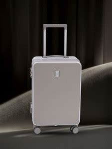 SWISS MILITARY Lorenzo PC Trolley with Zipper Less Theft-Proof ...