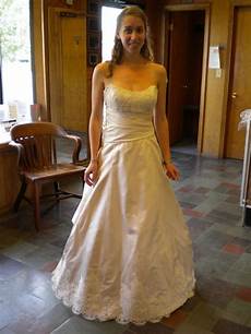 Size 0 Wedding Gowns by Wedding Dress Size 2 4ish Or Size 0 2 Can You Post Size 0 Wedding Gowns