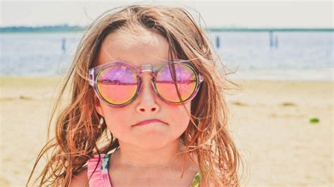 What all that travel does to your hair | Condé Nast Traveller India