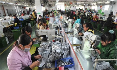 曾被称“中国最大鞋厂”，现剩1.2万人，裕元衰落竟是时代在进步_鞋业资讯_要闻分析 - 中国鞋网