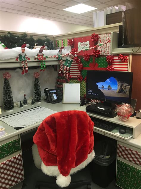 Christmas Office Cubicle Decorating Ideas