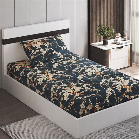 Buy Bedding Online at Low Prices from Rs.249 | Home Centre