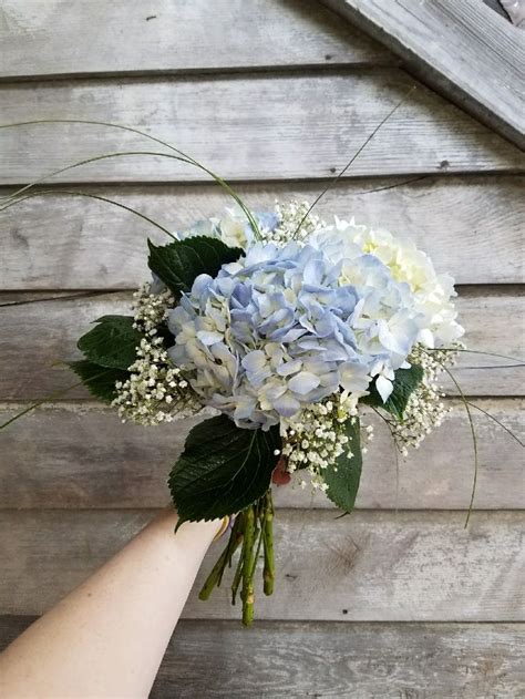 hydrangea wedding arrangements