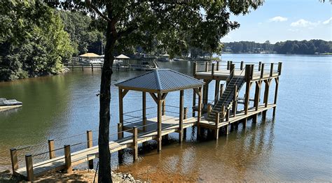 Floating vs. Fixed Docks: Which is Best for Your Property on Lake ...