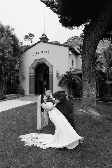 How to Get Married at Laguna Beach City Hall - arielleview.com