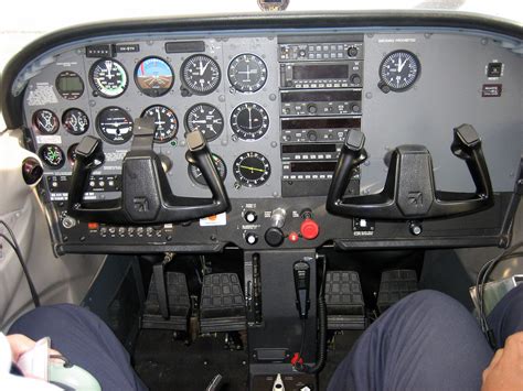 Cessna 172 flight simulator with g1000 – Artofit