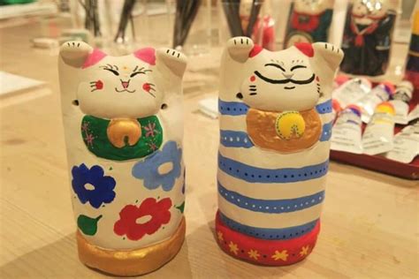 Maneki Neko painting experience | Okayama, Japan