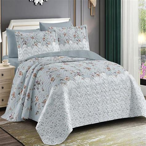 Reversible Quilted Bedcover – Lareva