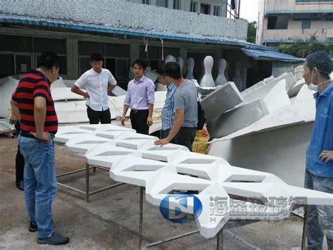 湖南客户发货_河北宁峰玻璃钢电缆桥架厂家