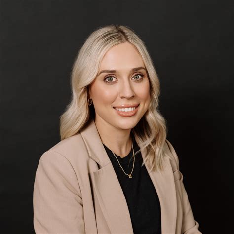 Zoe Gray | Lodge Real Estate