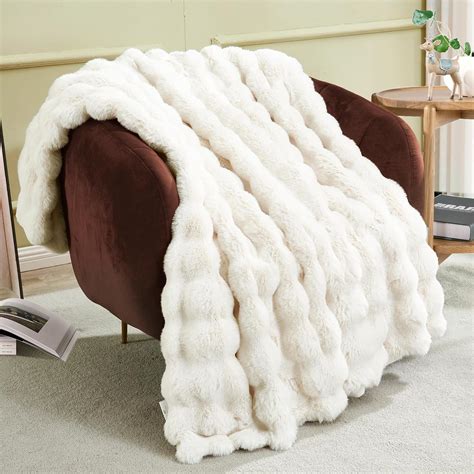 Amazon.com: JONIYEAR Soft Fuzzy Bubble Faux Rabbit Fur Throw Blanket ...