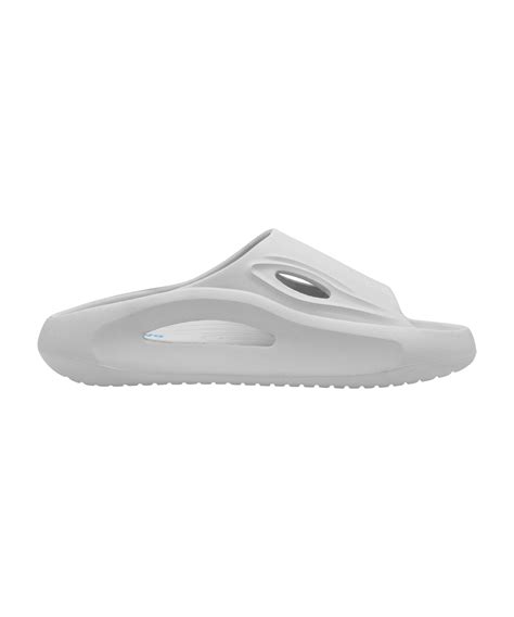 Buy Clogs, Flip Flops, Sliders & More | Comfortable Footwear - Debongo