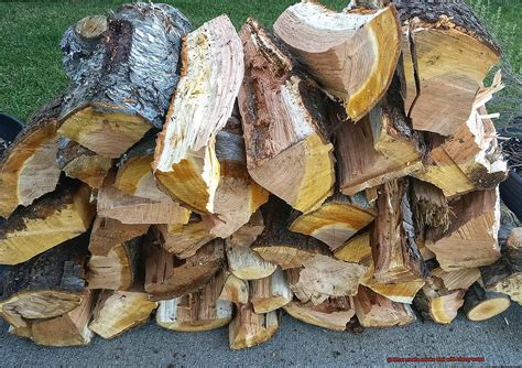 What meats smoke well with cherry wood? - Pastime Bar And Grill