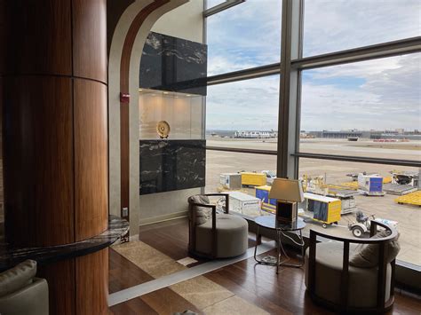 Review: Turkish Airlines Lounge Washington Dulles (IAD) - Live and Let ...