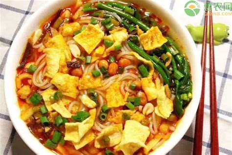 广西柳城特产“牛腊巴”，香辣爽口，是柳州人童年里最熟悉的味道_进行