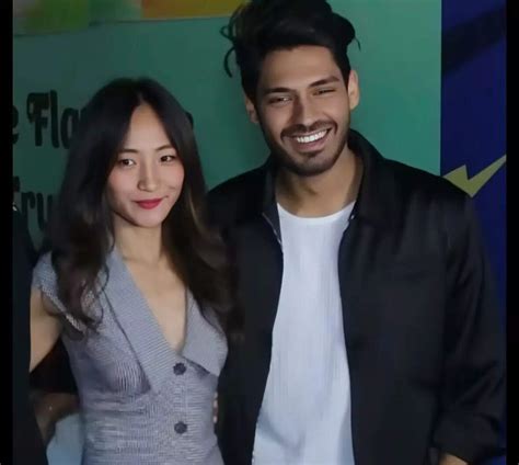 Bigg Boss 18 Contestants Reunion Photos: Karan Veer Mehra, Chum Darang ...