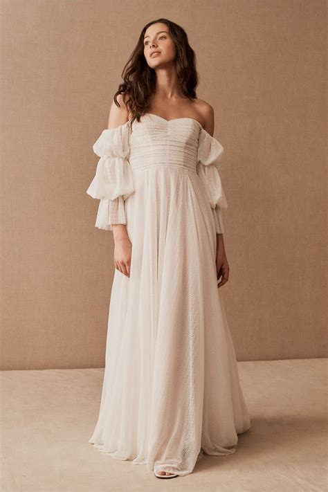 puff sleeve wedding dress