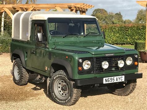 Land Rover Defender 90 2.5Tdi Pickup with Ifor Williams Hardtop | in ...