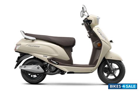 Suzuki Access 125 Ride Connect TFT Edition 2025 price, specs, mileage ...