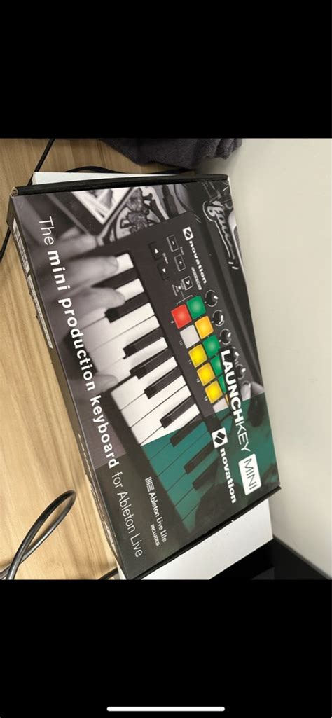 Launchkey Mini MK2 的图像结果