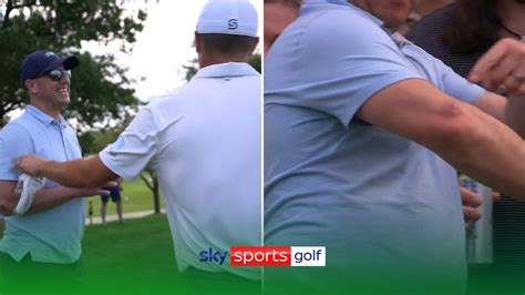 Jordan Spieth lands tee shot on fairway after accidentally hitting fan ...