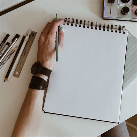 Left Handed? Buy Versatile Products Online | LBB
