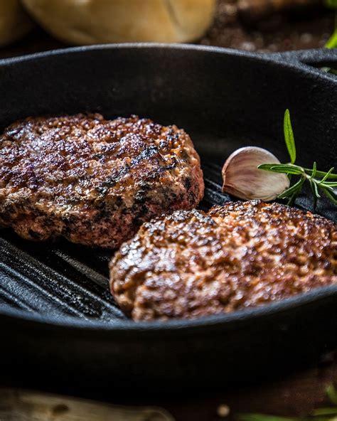 Cast Iron Burger {Juicy & Flavorful} - It Is a Keeper