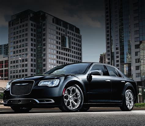 2020 Chrysler 300, Luxury Sedan | Chrysler Canada