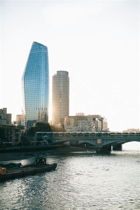 City 的图像结果