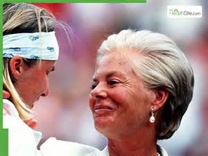 Katharine, Duchess of Kent, Dies Aged 92, Union Flag On Buckingham ...